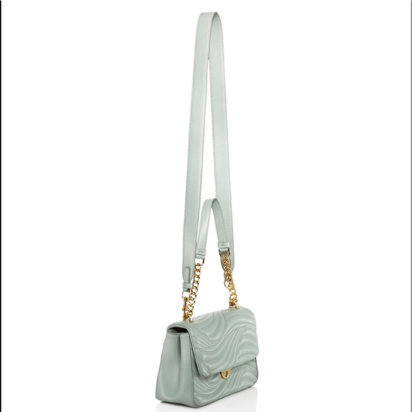 Luxury SALVADOR FERRAGAMO HANDBAG - Picture 2 of 4